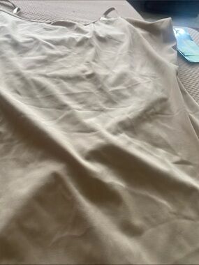 Assets slimming under garment new with tags